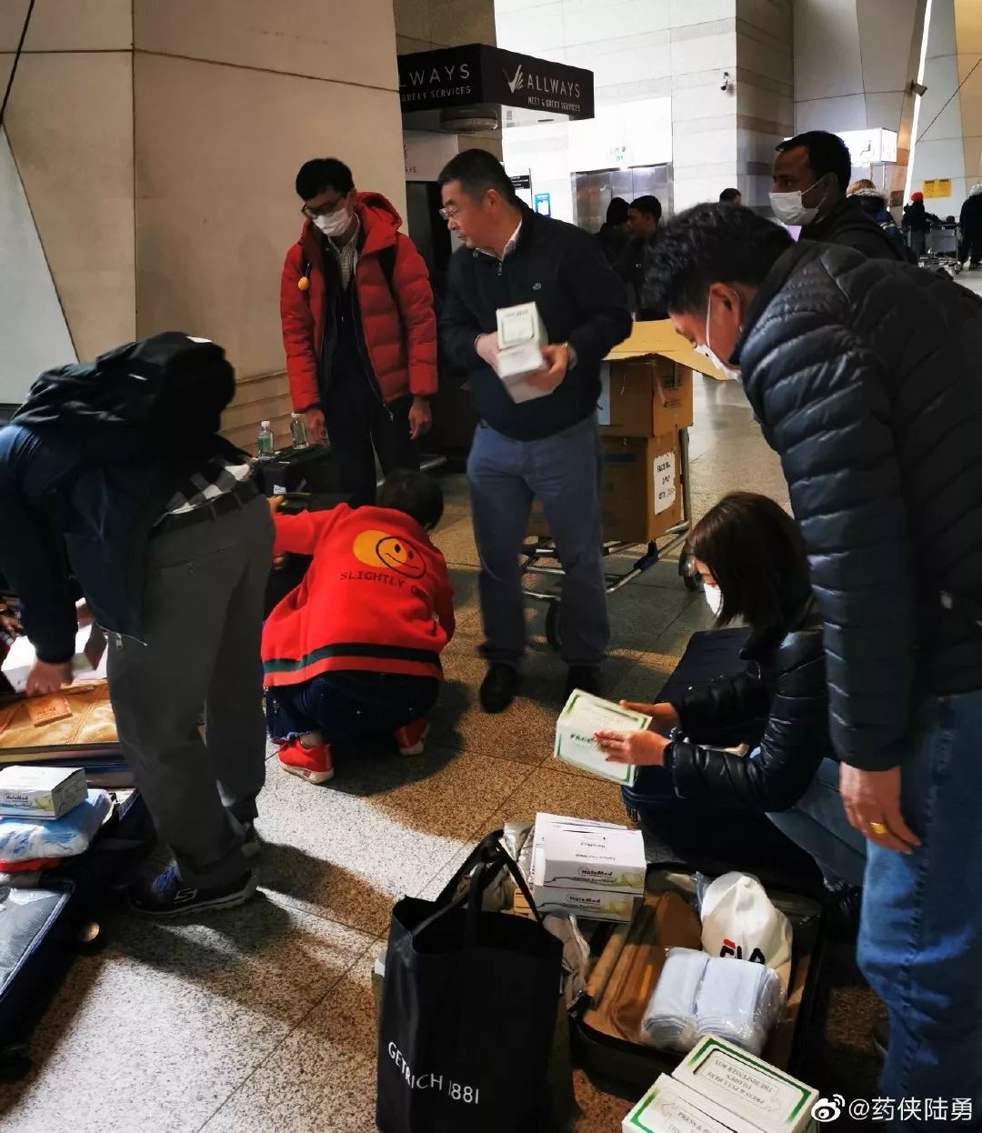 陆勇印度归来:我不是英雄,不值得写