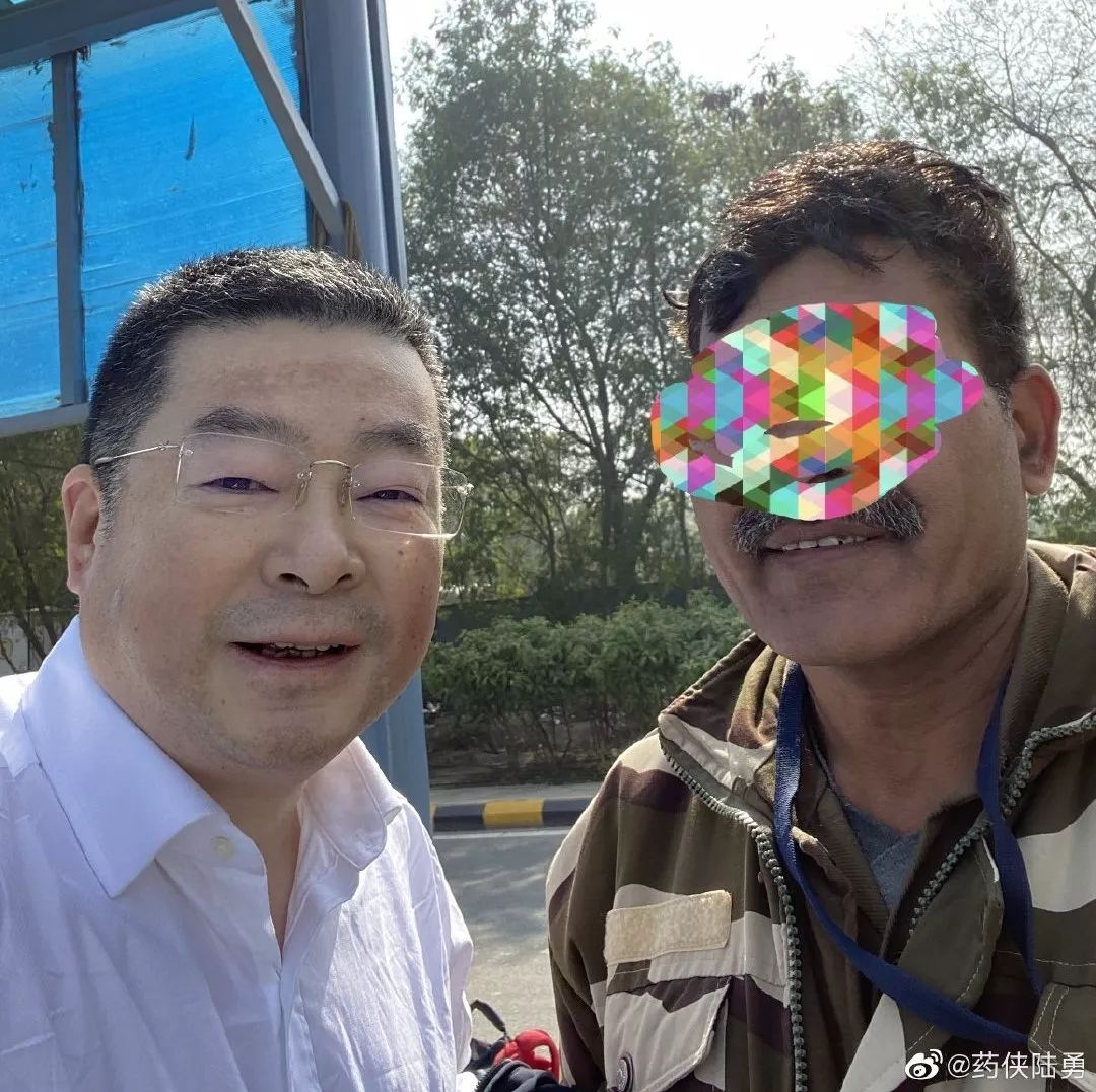 陆勇印度归来:我不是英雄,不值得写