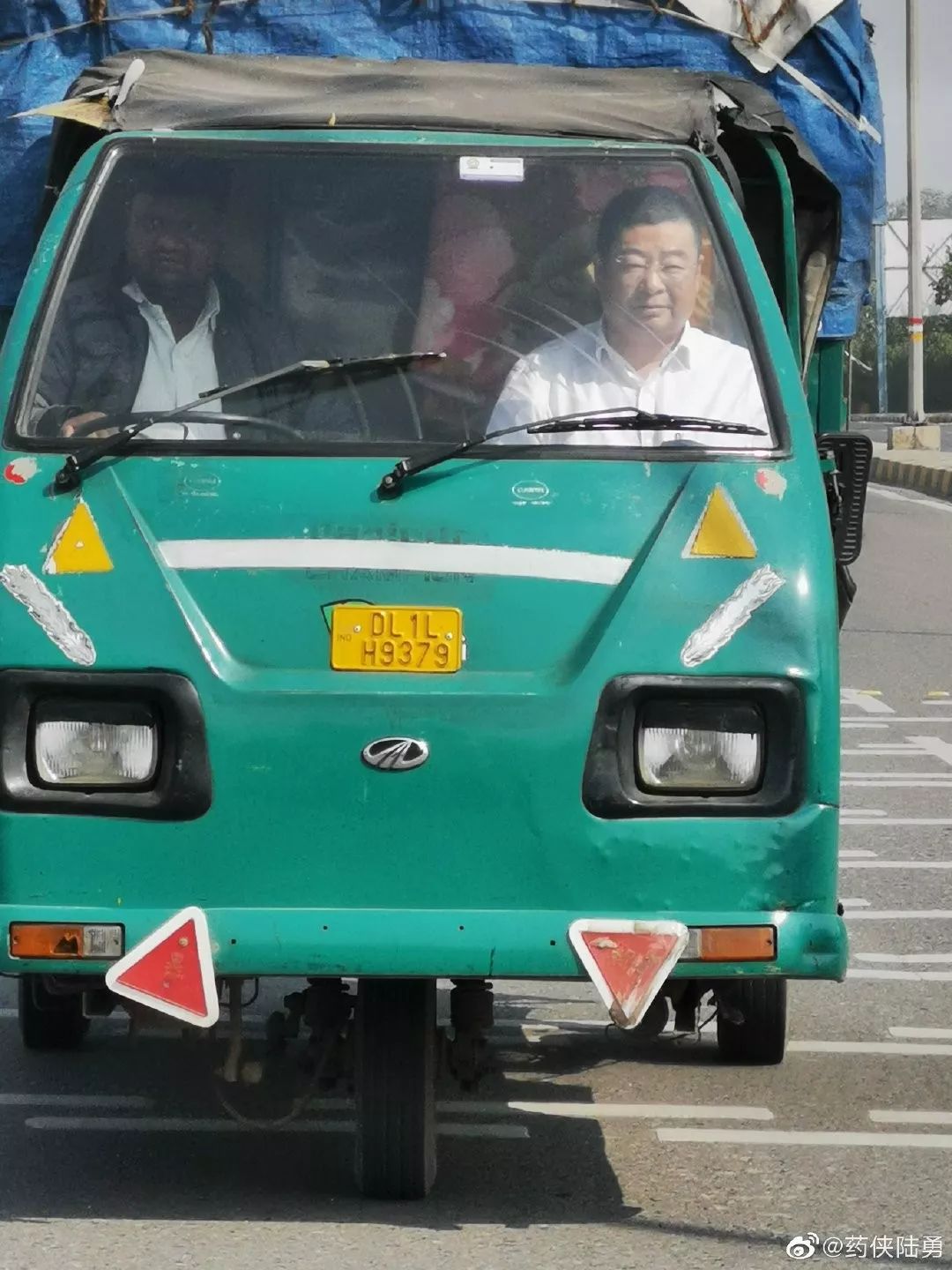 陆勇印度归来:我不是英雄,不值得写