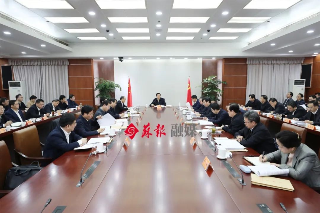 多地书记市长带头摘下口罩，传递一个强烈信号！